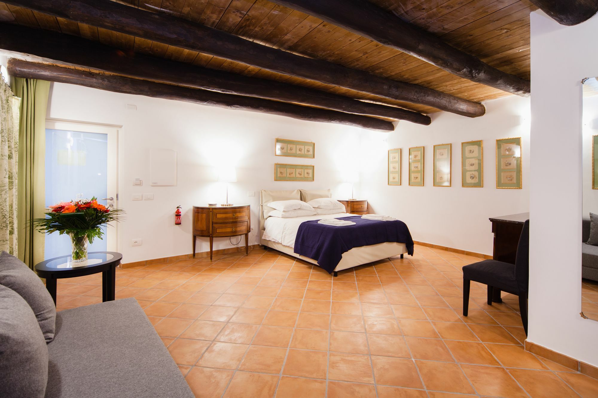 Palazzo Marigliano - Rooms & Suites نابولي المظهر الخارجي الصورة